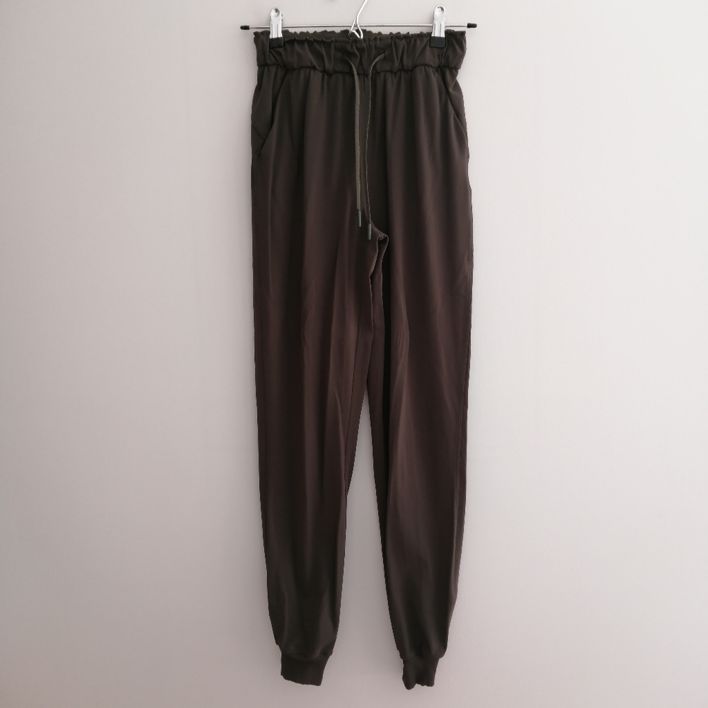Lululemon Stretch High Rise Jogger Pants Dark Olive Green Brown Size 0